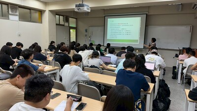 【A3-4】114.10.16大同寶寶斜槓力講座-事業與資訊經營學系圖片