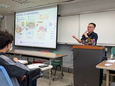 【A1-3】115.09.22 化生系115-1「化工生技概論」專題講座 -「從啤酒酵母到精準醫療－生物科技到底在做什麼？」圖片