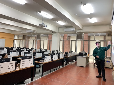 【A3-6】114.11.20「教師知能講座：英文語料庫在語言研究與教學中的應用」圖片