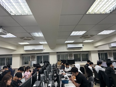 404室考試情況圖片