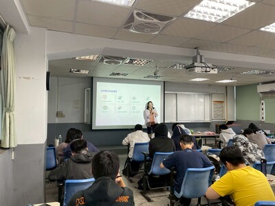 【A1-3】114.11.24 化生系114-1「化工生技概論」專題講座 -「長效型液流電池儲能技術」圖片