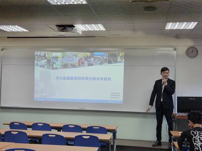 講師分享過程圖片