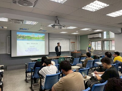 【A1-3】114.11.03 化生系114-1「化工生技概論」專題講座 -「基因、神經與大腦」圖片